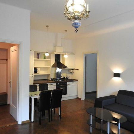 Appartement Laisves Aleja à Kaunas Extérieur photo