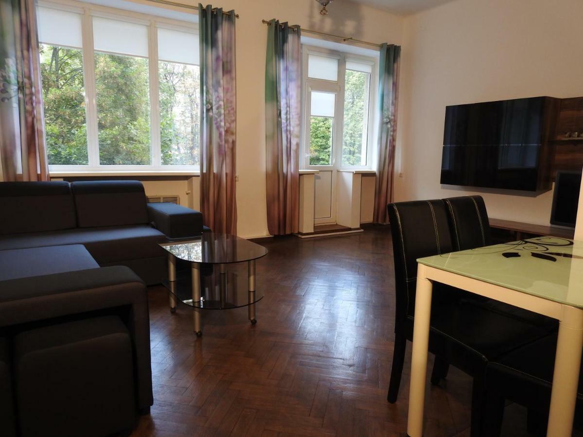 Appartement Laisves Aleja à Kaunas Extérieur photo
